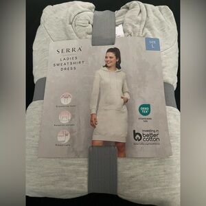 Serra Light Gray Ladies Hoodie Dress, P2P 21-24
Super soft NWT